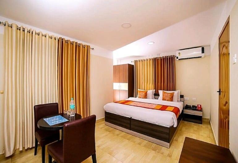 Hotel Tayas Trippapur Exterior foto