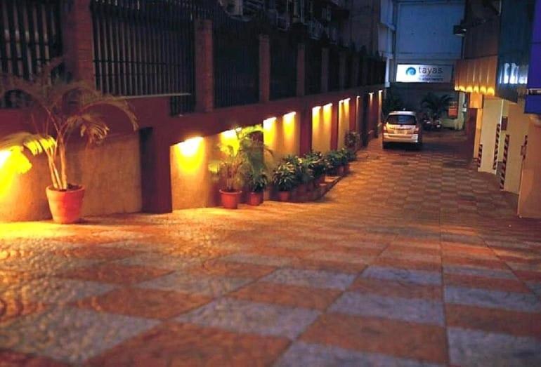 Hotel Tayas Trippapur Exterior foto